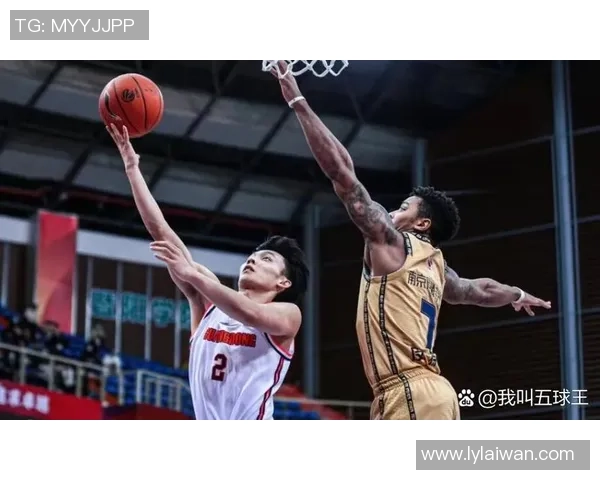 西安篮球队反击战术分析与比赛得失总结探讨