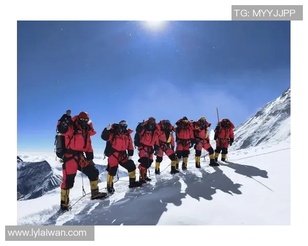 重庆攀岩队的精神探索与挑战之旅揭秘攀岩巨献的背后故事