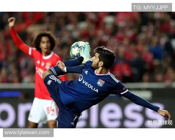 本菲卡大胜尤文图斯5-1红牌事件引发全场热议与惊叹 本菲卡大胜尤文图斯5-1红牌事件引发全场热议与惊叹