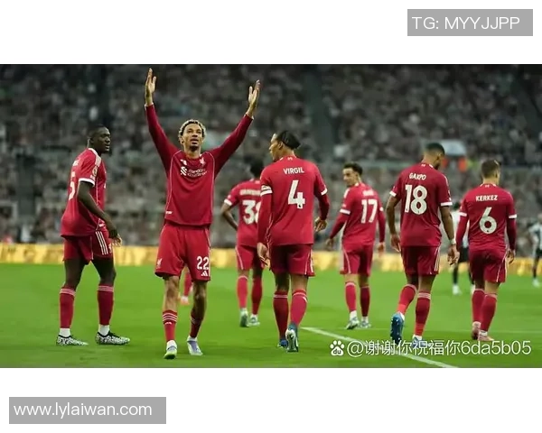 欧联杯焦点战巴萨与阿森纳握手言和红牌争议引发热议与转会传闻