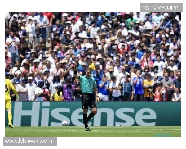 德甲激战：多特蒙德逆转马竞帽子戏法引发争议判罚全场沸腾